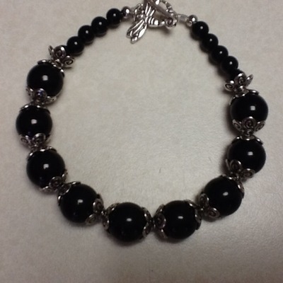 Black beaded bracelet