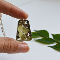 Bark Lichen Hydrangea Necklace, Flower Necklace, Nature Lover, Botanical Jewelry, Forest Jewelry Canadian Shop - Thumbnail 3