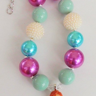 Princess anna inspired chunky necklaces/bubblegum beads/girls jewelry/birthday parties/photo props