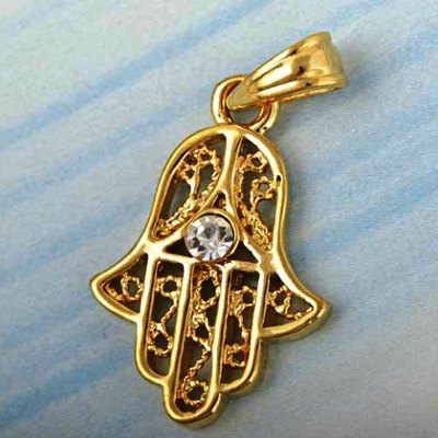 Gold hamsa hand pendant - Thumbnail 1