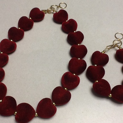 Necklace and bracelet set