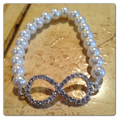 White eternity bracelet 