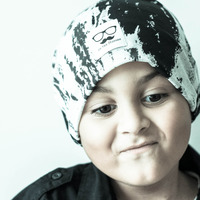 Monochrome Beanie Hat New Black & White - Thumbnail 2