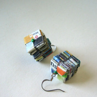 Stacked Paper Earrings With Green Glass Beads - Thumbnail 1