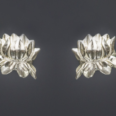 lotus me stud (silver)