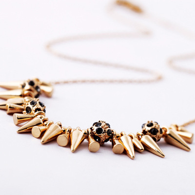 Punk style spike necklace