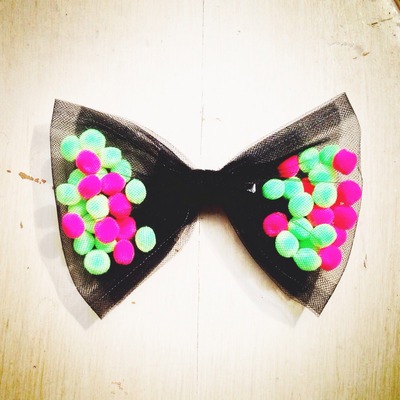Cool kid pom pom bow