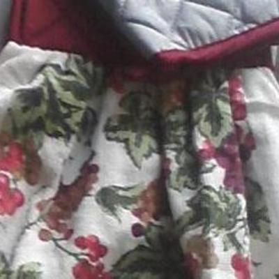 Fabric top hand towels grapes