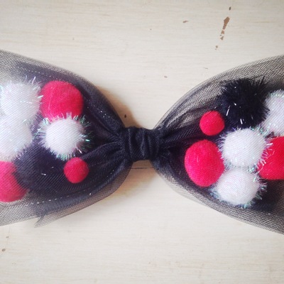 Team eagles pom pom bow