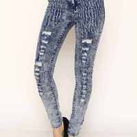 Distressed jeans - Thumbnail 3