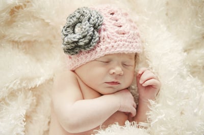 Lace stitch beanie with 5 flowers. 