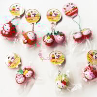 *Rare* Hello Kitty in Fruit Costumes Collection -Twin Strawberries (Licensed) - Thumbnail 2