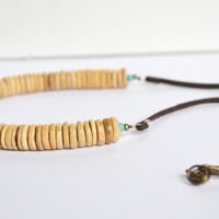 Wooden Hippie Necklace. Earthy Neutral Wood. - Thumbnail 2