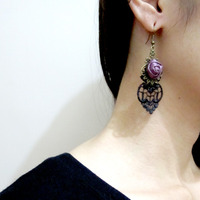 Dear Violet // Gothic rose Earrings - Thumbnail 2