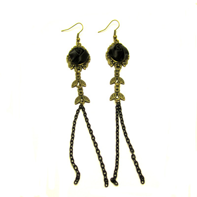 Bitter sweet // Black Rose Earrings
