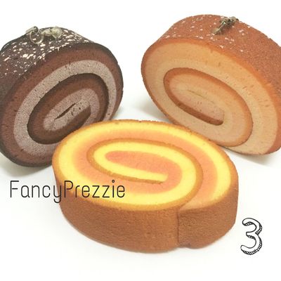 Jumbo cake roll squishy