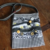 P403 Across Body Pouch - Thumbnail 1