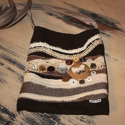 P407 across body pouch