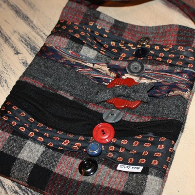 P408 across body pouch