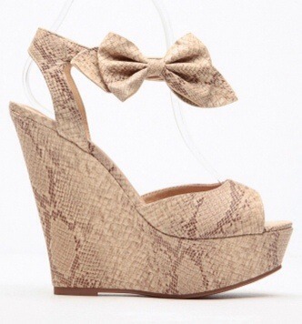 Nude Snake Print Bow Wedges