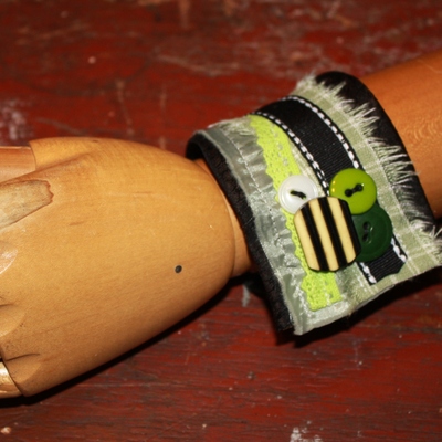 Tc102 kneck tie wrist cuff