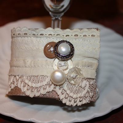 Tc106 kneck tie wrist cuff