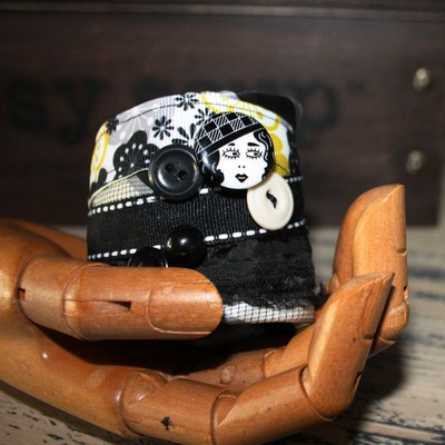 Tc119 kneck tie wrist cuff