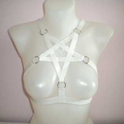 White dolly pentagram harness