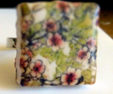 Vintage tile ring