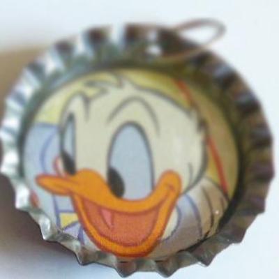 Donald duck bottle cap