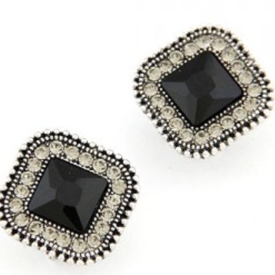 Royal black stud earrings
