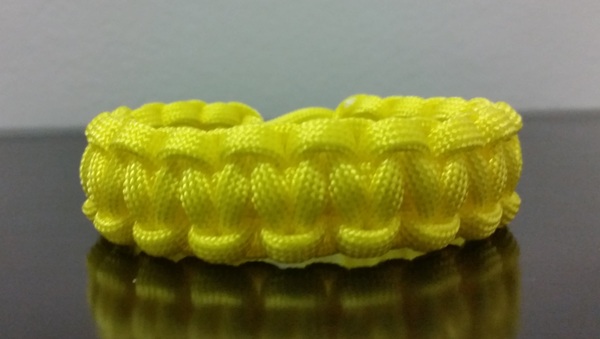 Yellow Paracord Bracelet (Knot End)