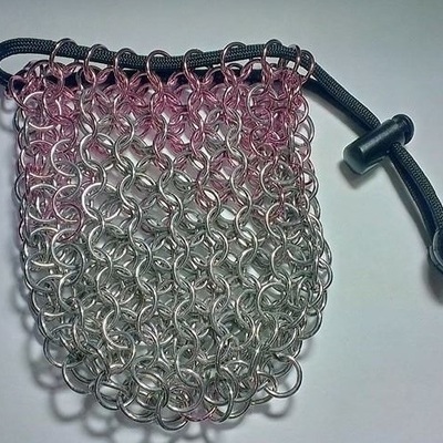 Pink and siver chainmail dice bag - Thumbnail 4