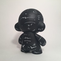 Dylan Skully 4" Kidrobot Munny doodle - Thumbnail 2