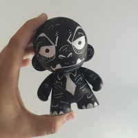 Dylan Skully 4" Kidrobot Munny doodle - Thumbnail 3