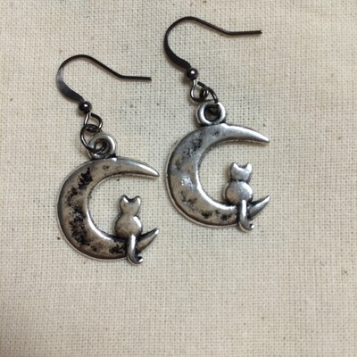 Luna moon earrings