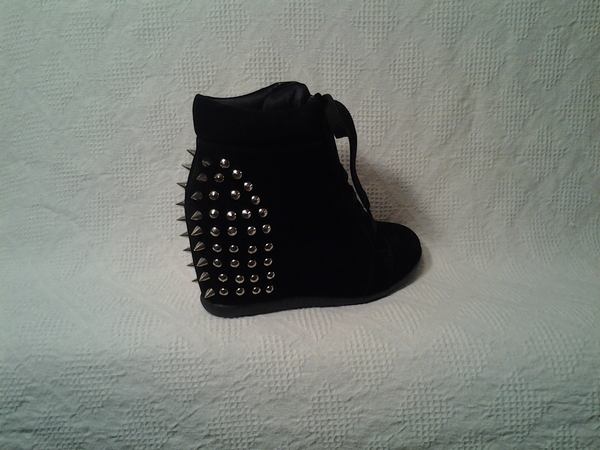 Spiked Sneaker heel - Black