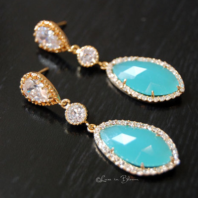 Drop wedding earrings in aqua czech - style # e156a : luxe in bloom