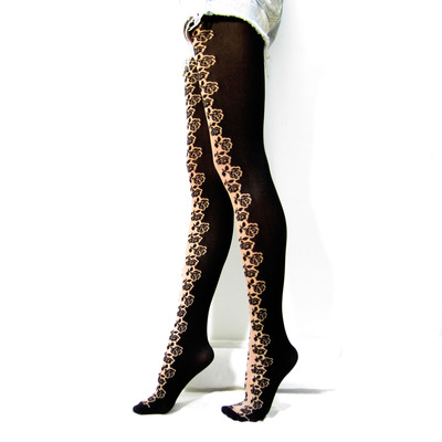 Baroque rose tights