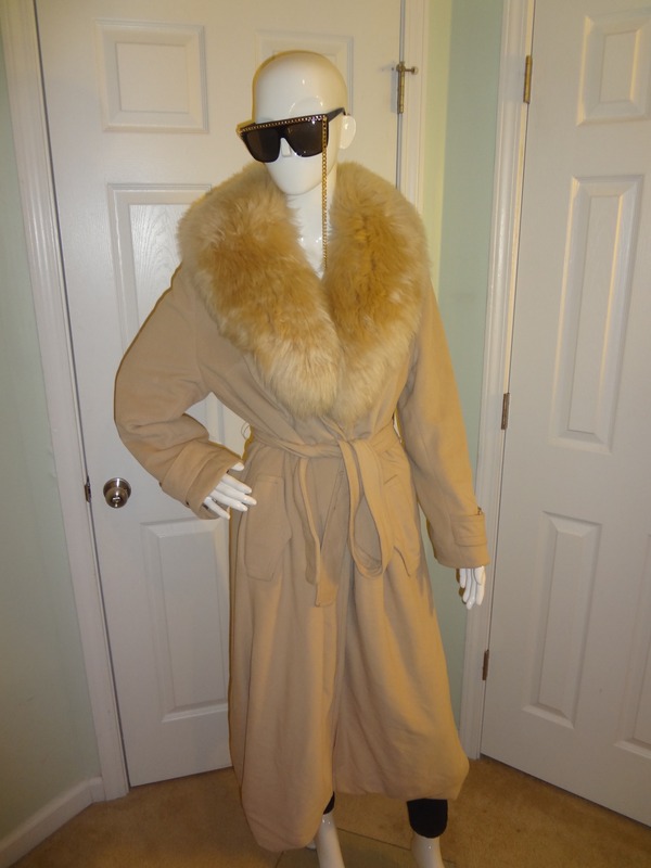 Vintage Light Tan Faux Fur Collar Long Coat with Belt Size 1x