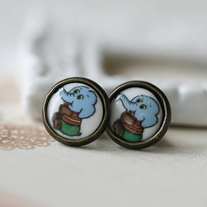 vintage cartoon elephant stud earrings. - Thumbnail 1