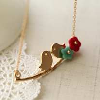 a little cute twin bird with glass flower necklace - Thumbnail 1