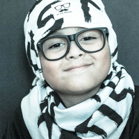 Graffiti Artist Beanie Hat & Infinity Scarf Set Monochrome  - Thumbnail 2