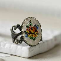 vintage floral filigree ring. - Thumbnail 1