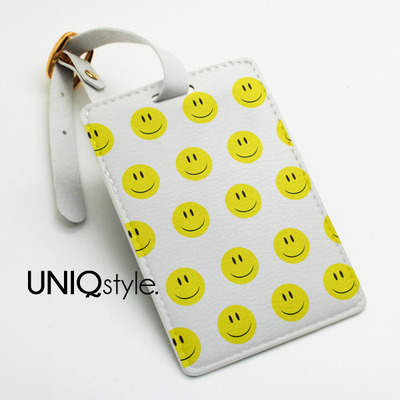 Luggage Tag - happy smiley face pattern - travel bag tag, name tag, office tag, suitcase tag with straps - party gift cute gift - L27