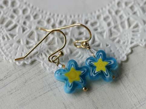 twinkle twinkle little star earrings.