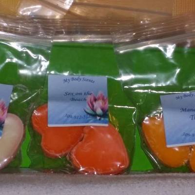 Seasonal  tart scents fall/winter