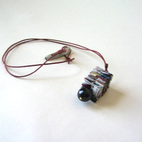 Reclaimed Paper and Black Pearl Necklace - Thumbnail 2