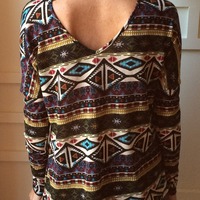 Aztec Print Scoop Back Top - Thumbnail 2