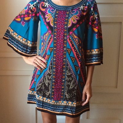 Unique pattern shift with bell sleeves - Thumbnail 4